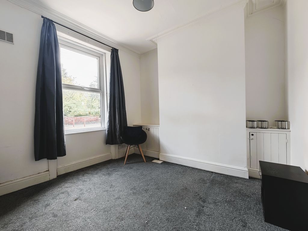 Property photo 2 of 11 Photo 2