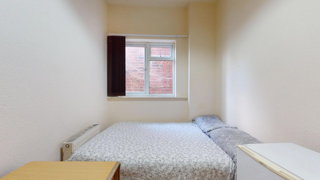 Property photo 3 of 5 Bedroom