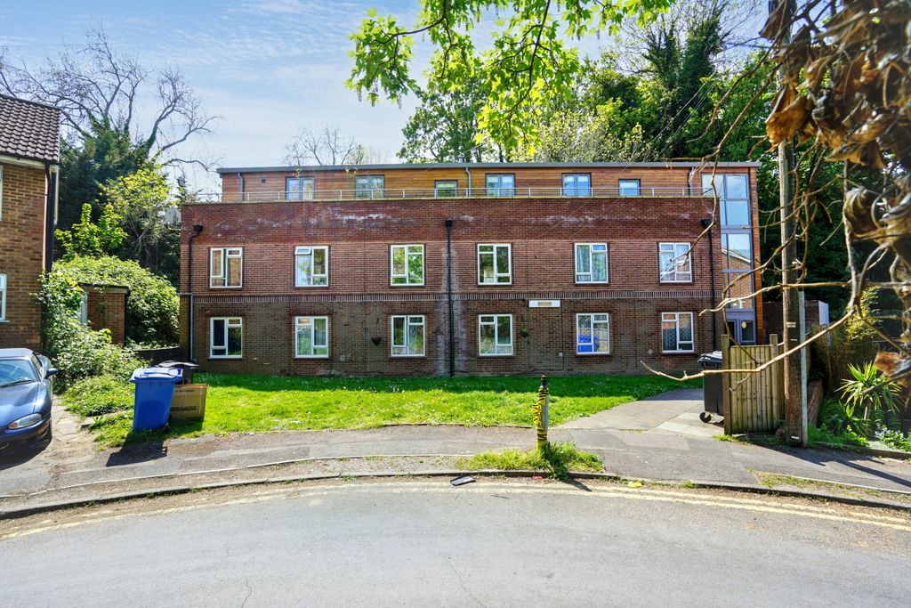 Property photo 1 of 15 3 Henley Lodge, Courtlands, Maidenhead, Sl6 2Pt
