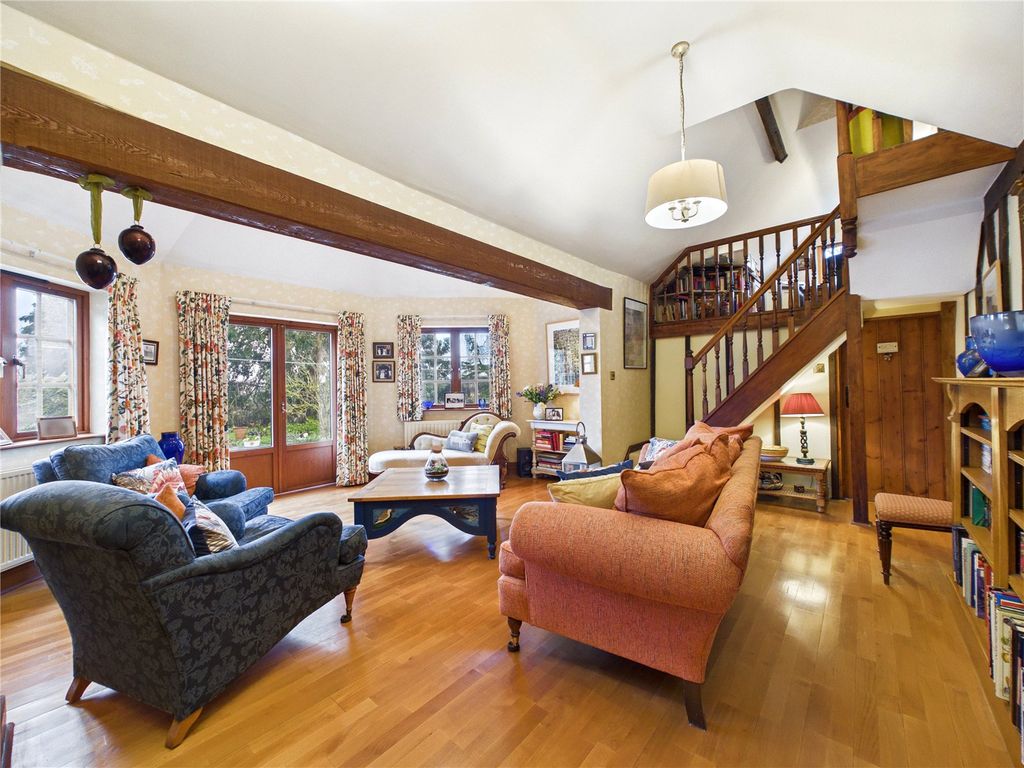 Property photo 3 of 29 Picture No. 17