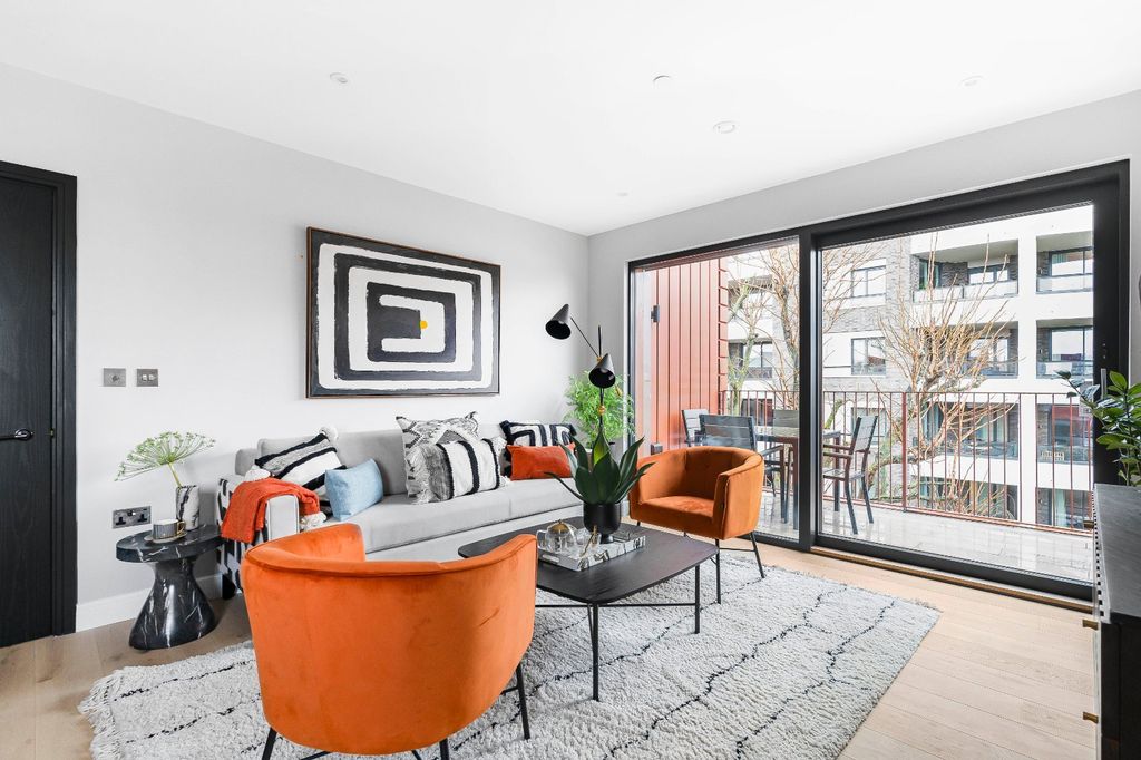 Property photo 2 of 13