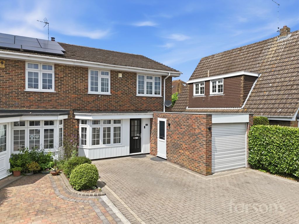 Property photo 1 of 33