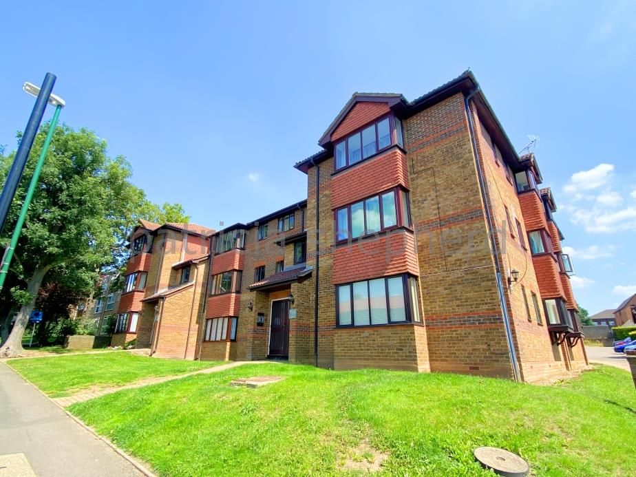 Property photo 1 of 9 1 Bed Flat To Rent Benhillwood Road, Sutton Sm1