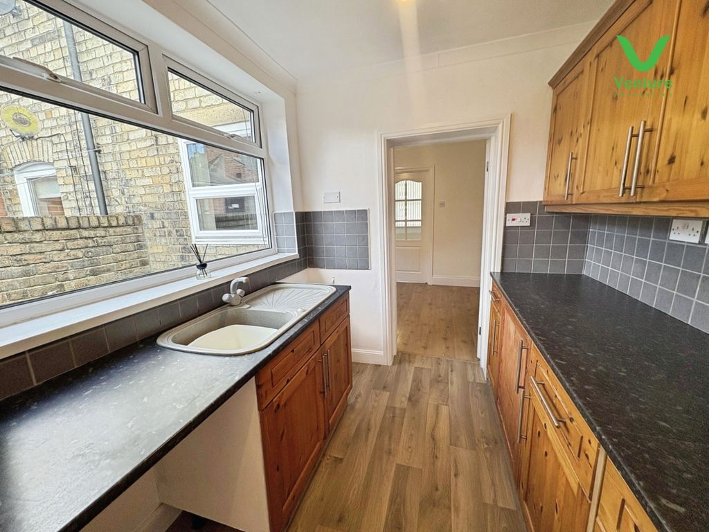 Property photo 2 of 17 Pbox-Img.Jpeg