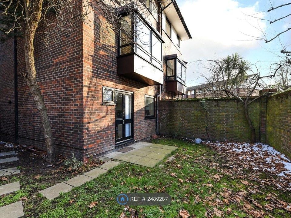 Property photo 3 of 33 Ground Floor Back Garden - P1