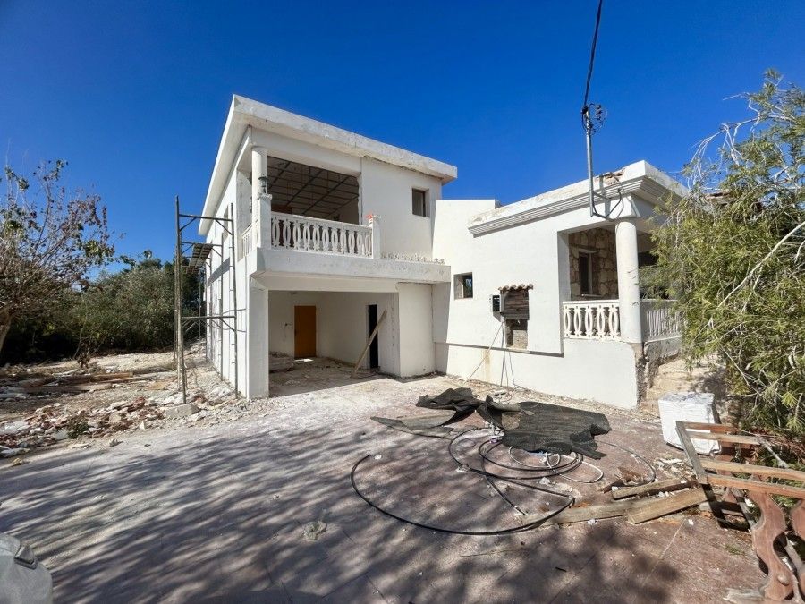 Property photo 1 of 1