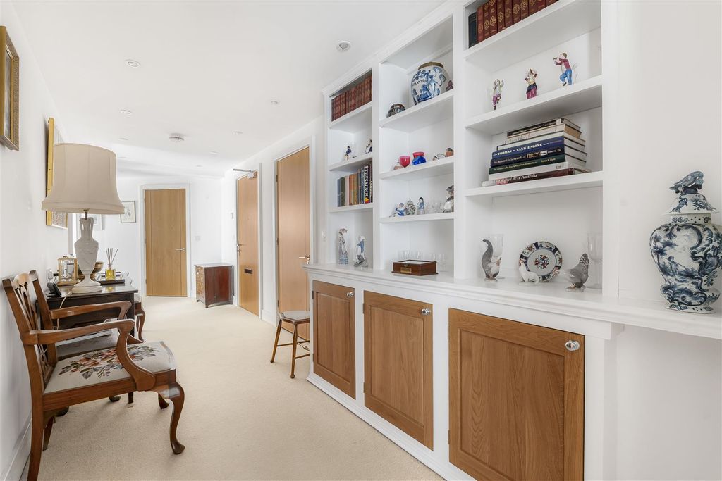 Property photo 3 of 12 11_55247.Jpg