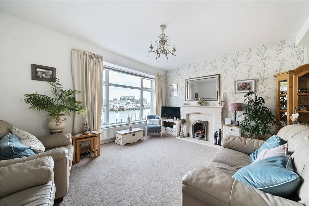 Property photo 2 of 16 4811331