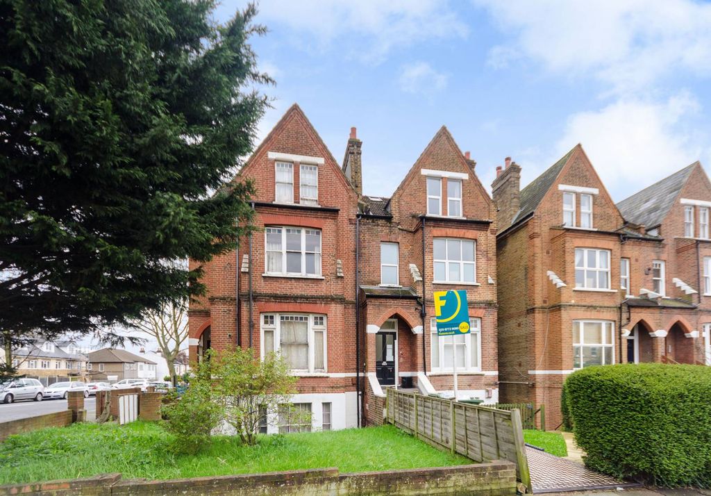 Property photo 1 of 11