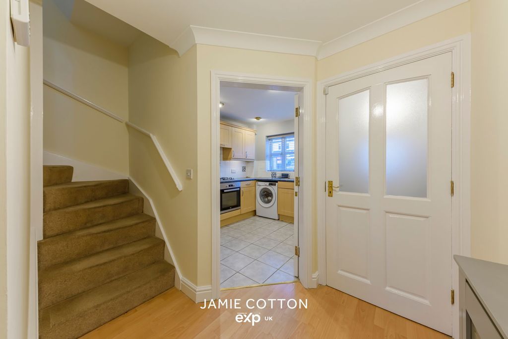 Property photo 2 of 22