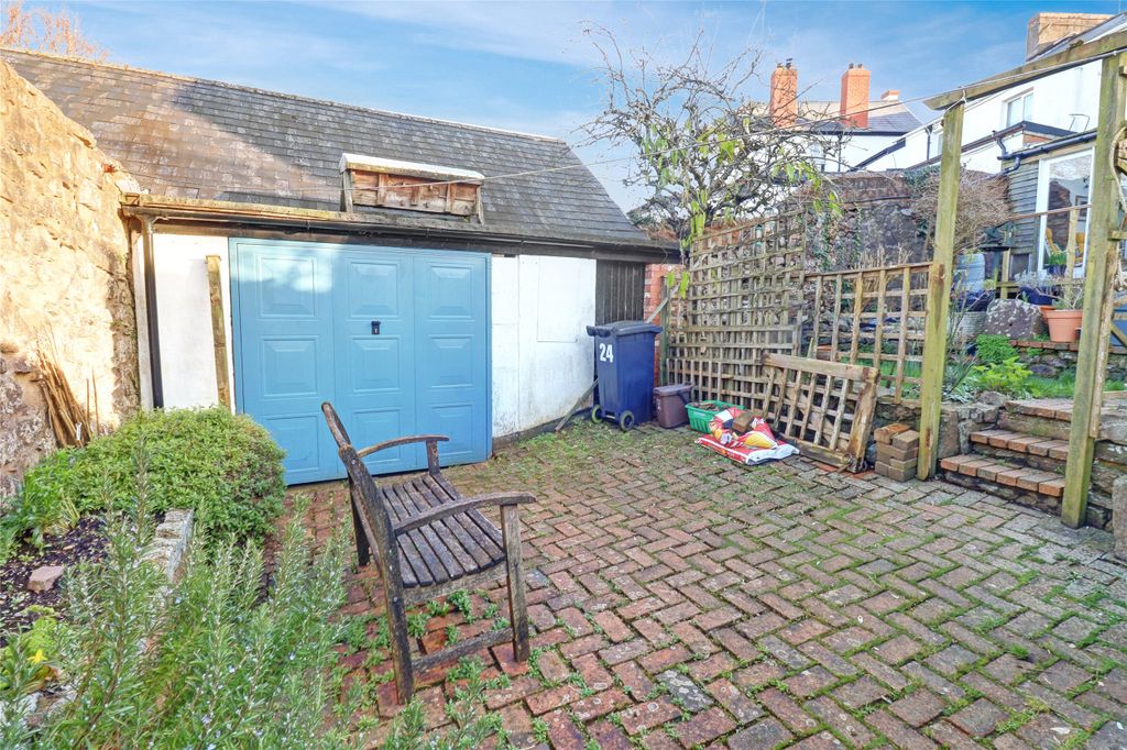 Property photo 2 of 22 2 - Picture No. 20