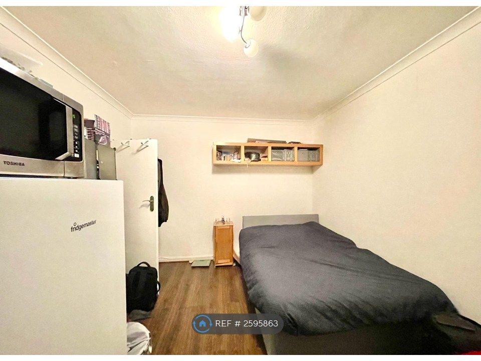 Property photo 2 of 6