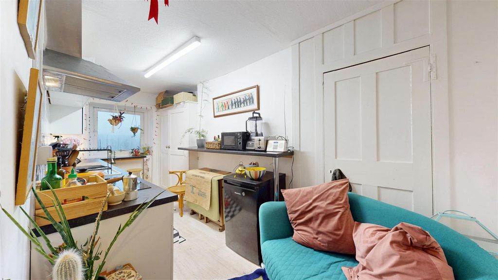 Additional image 7 of 3 bed flat to rentSt. Marys Street, Stamford PE9