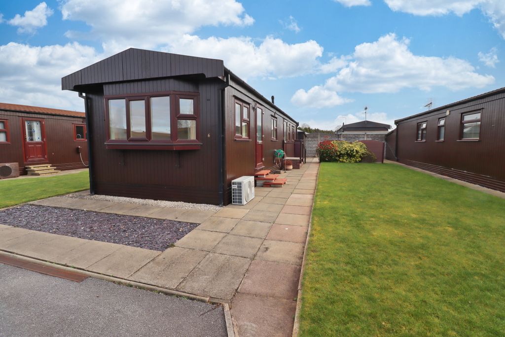 Property photo 1 of 11 Img_0418 (1)