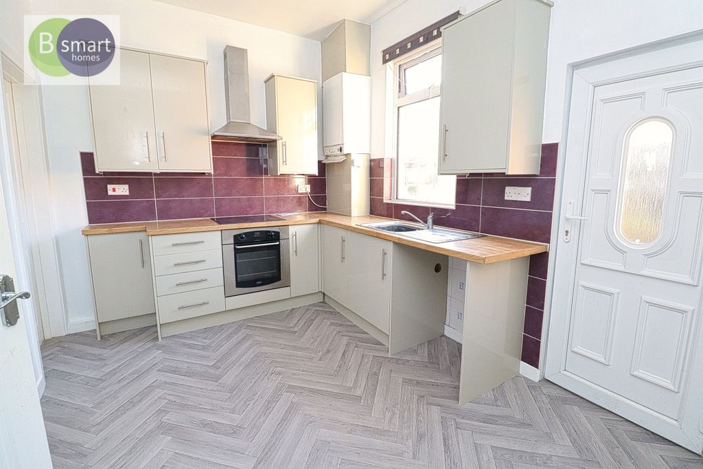 Property photo 2 of 7 Img_1304