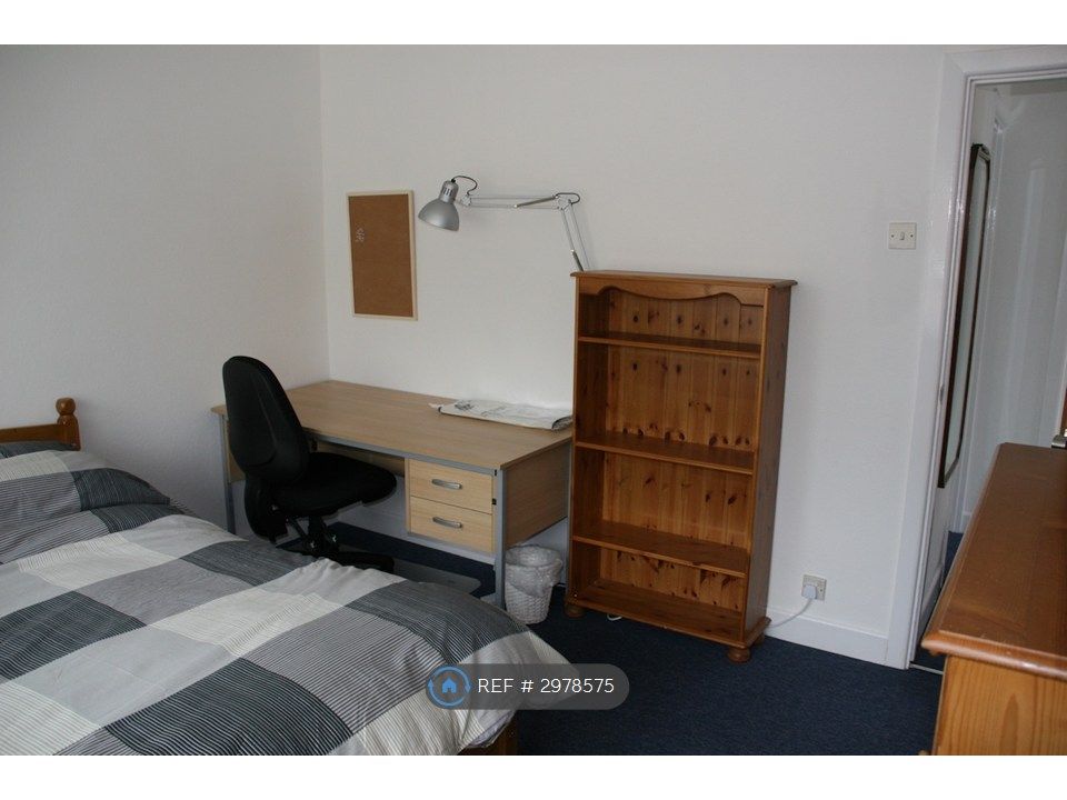 Property photo 2 of 7