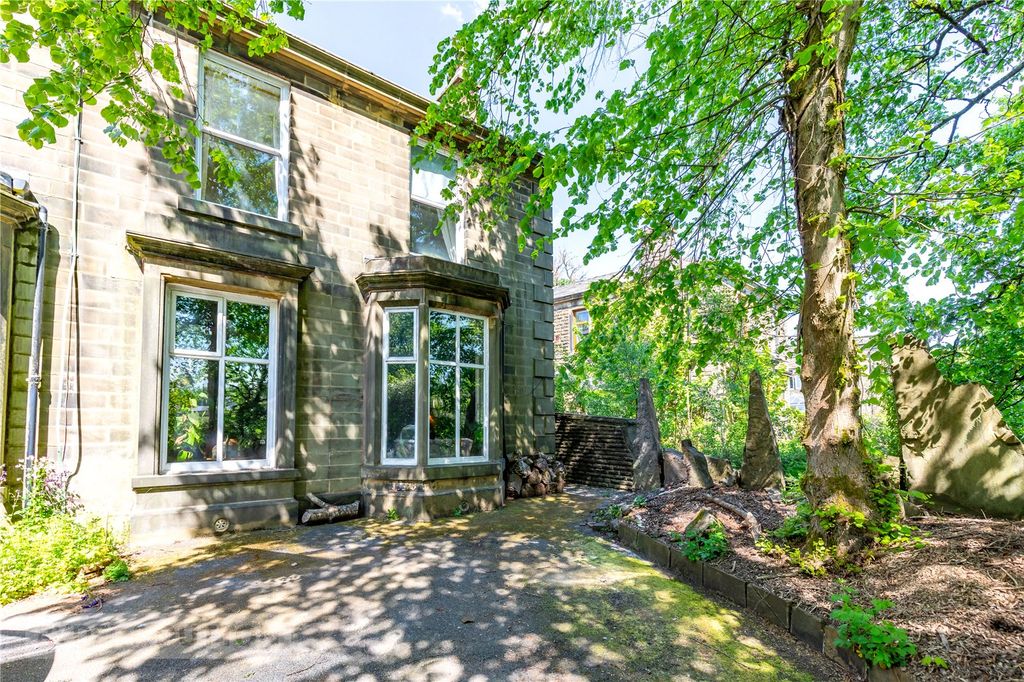 Property photo 1 of 25 Picture No. 33