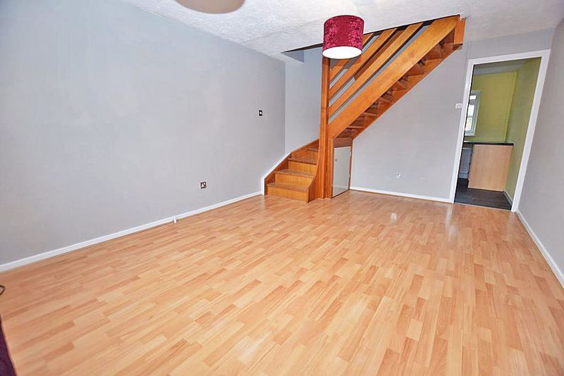 Property photo 3 of 11 Photo 10