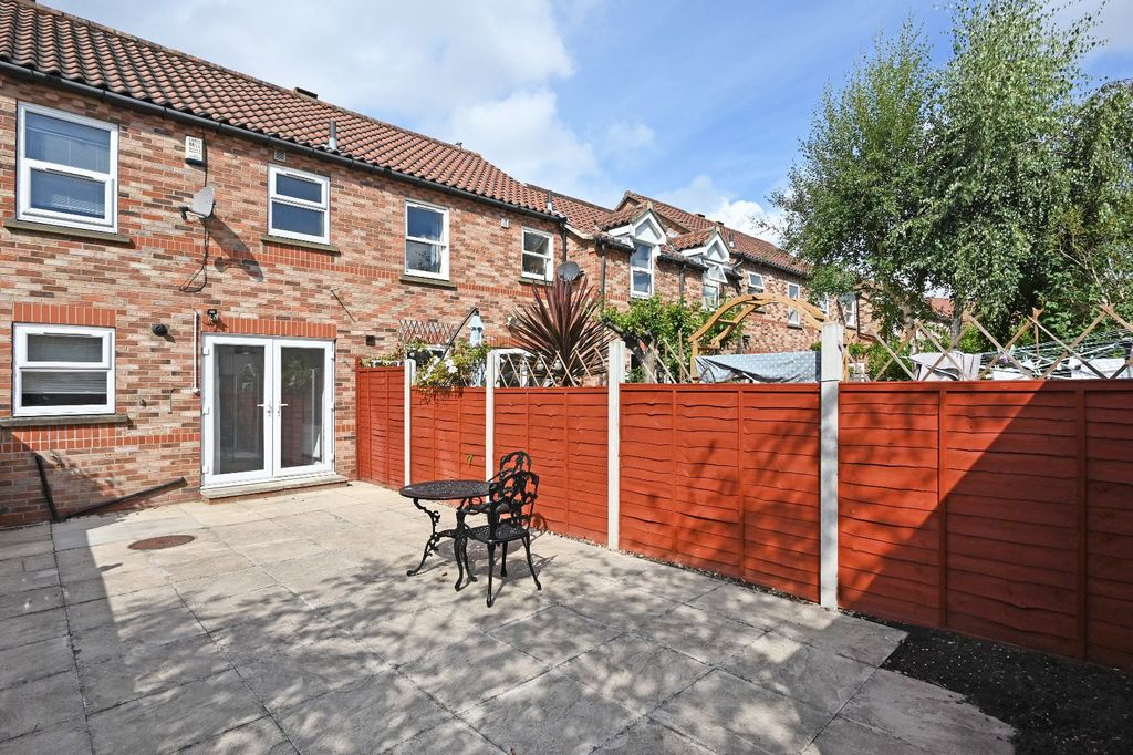 Property photo 2 of 12 Picture 2