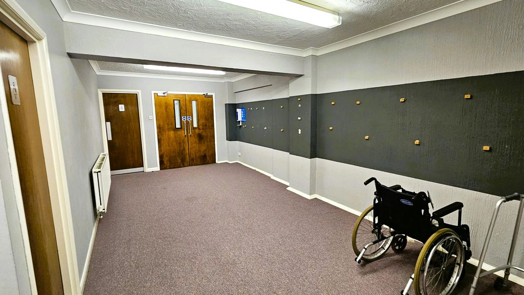 Property photo 3 of 9 20250304_112643E.Jpg