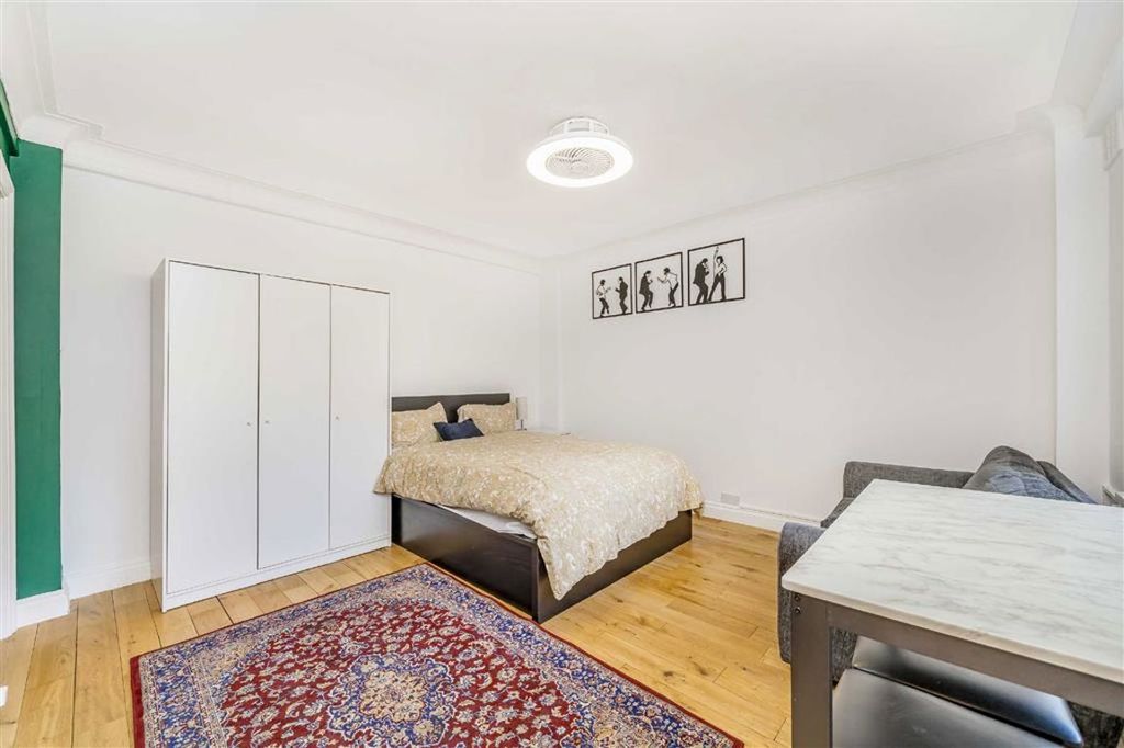 Property photo 3 of 4