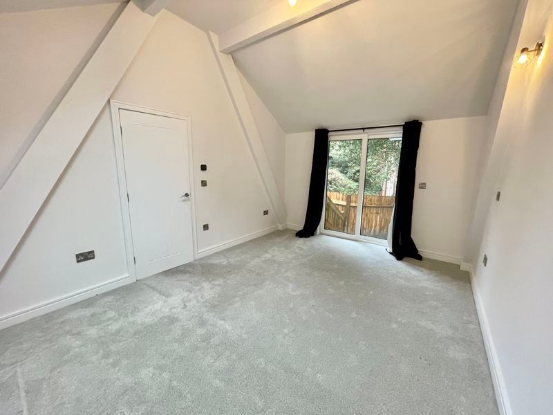 Property photo 3 of 16 Photo 15
