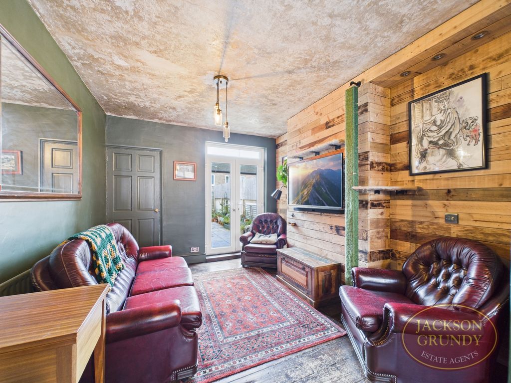 Property photo 2 of 11 Melville Street