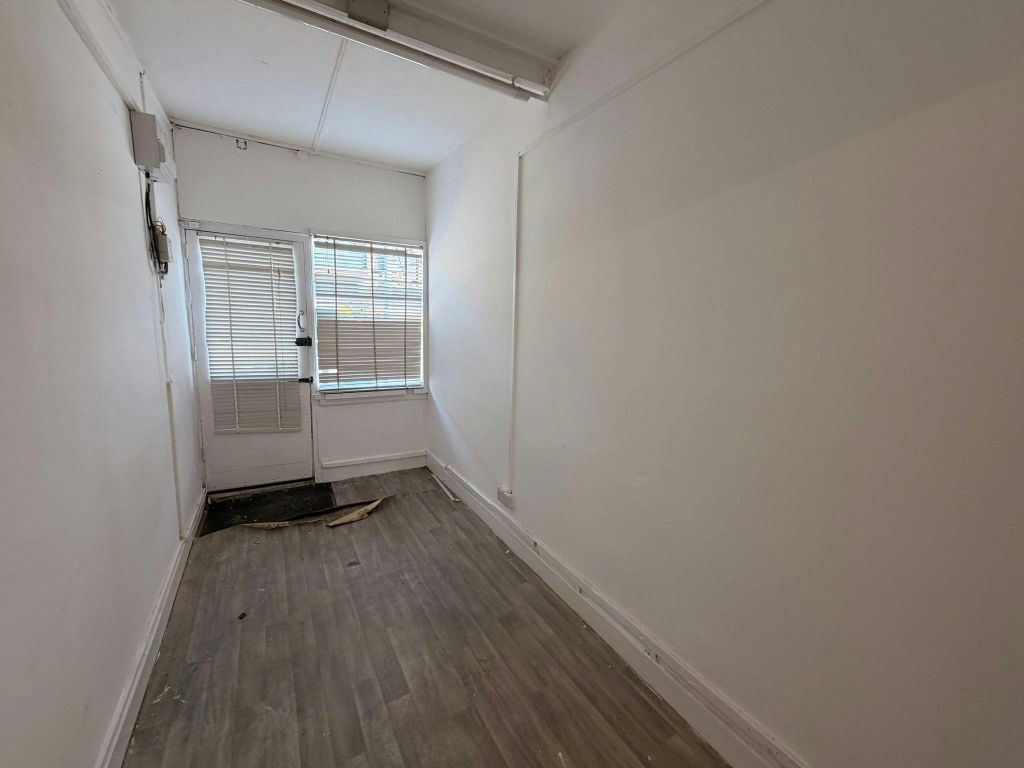 Property photo 2 of 6 A00B49Fe-E760-473c-8Fdb-4E4562075F50.Jpg