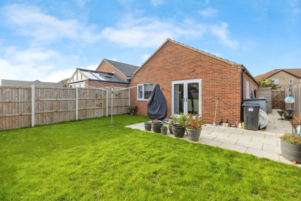 Property photo 2 of 17