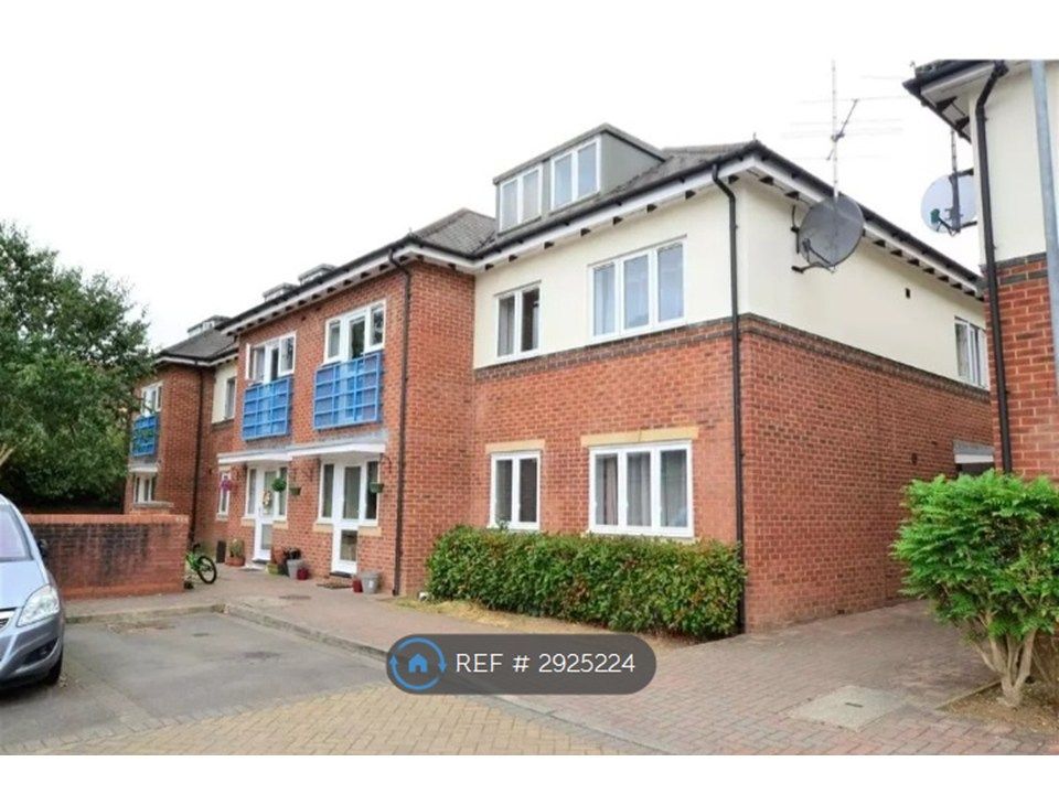 Property photo 1 of 10 External View Of Front Of Block And Parking