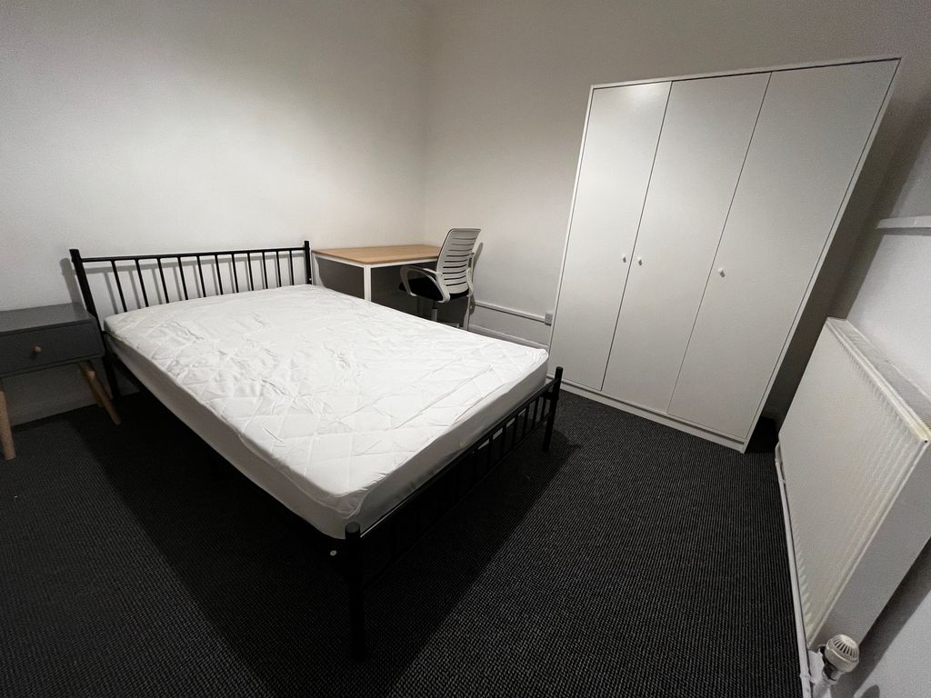 Property photo 1 of 3