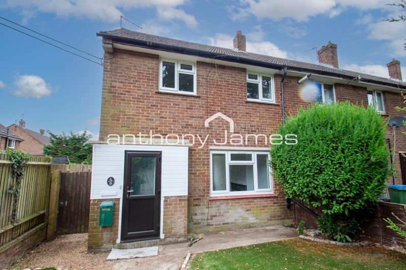 Property photo 1 of 9 Photo 7