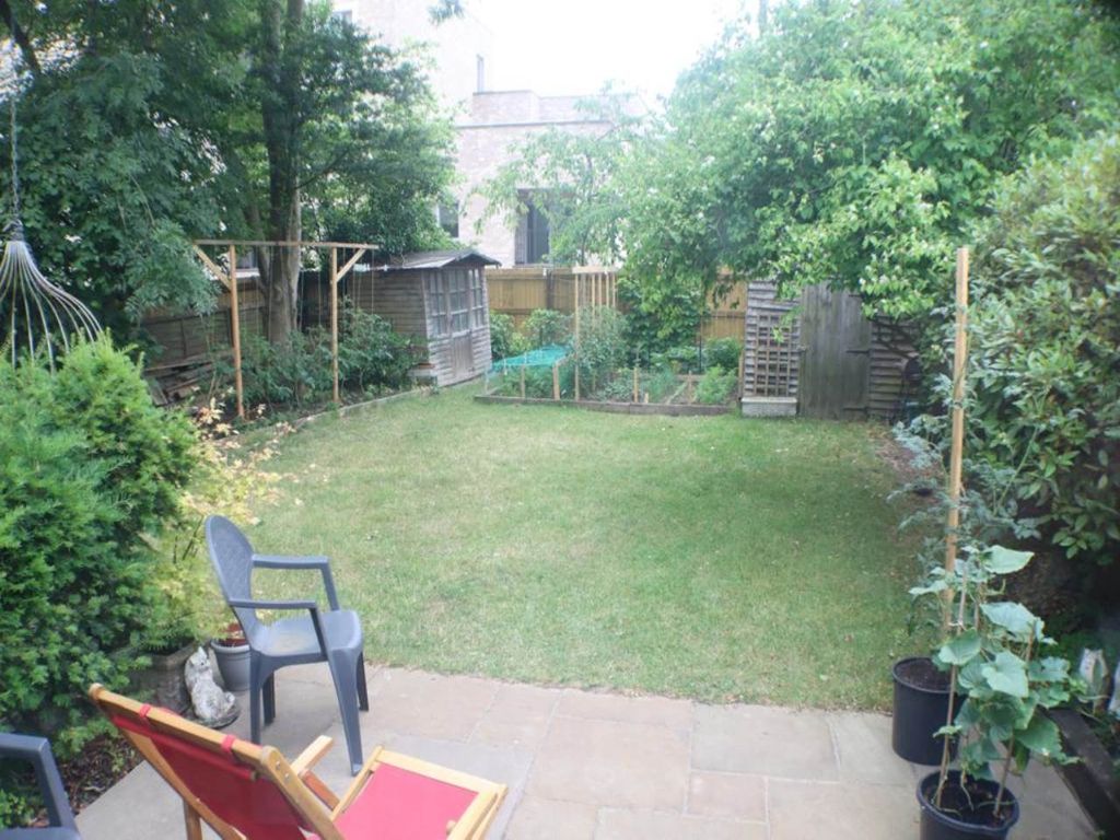 Property photo 2 of 5 2778Ebf8-1Cfc-461E-Bcbd-0c808Dbfc993