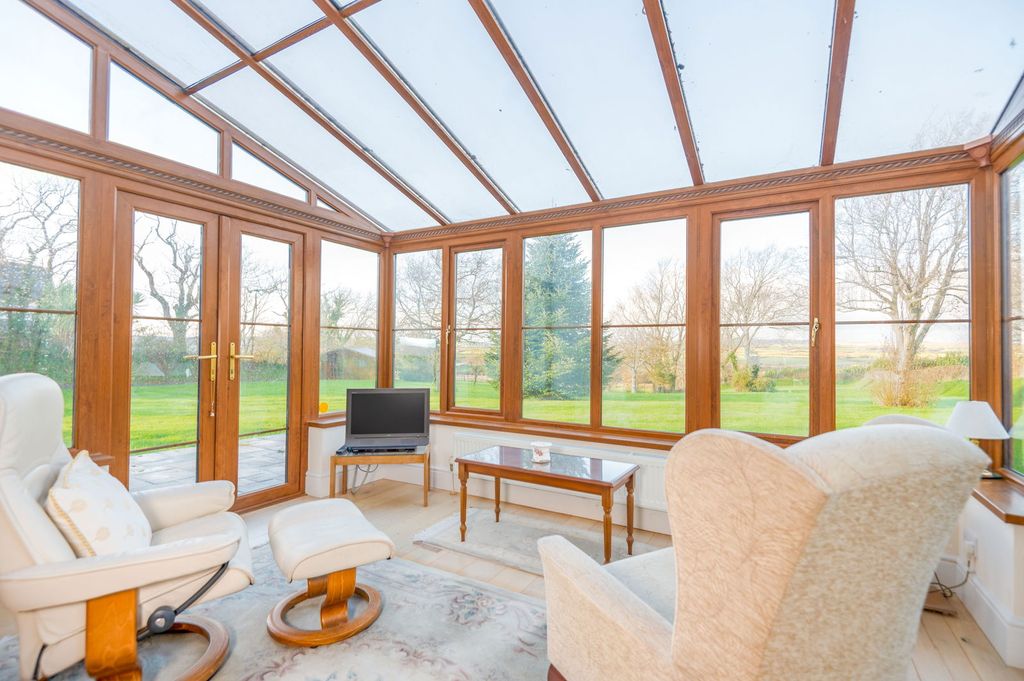 Property photo 3 of 30