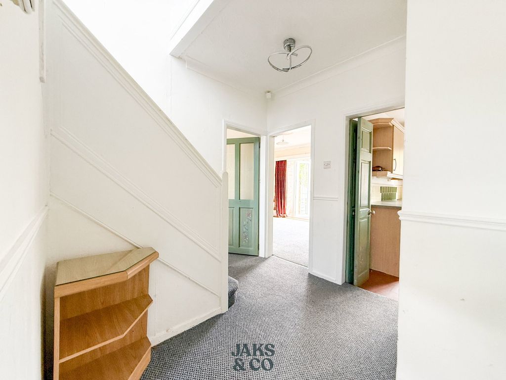Property photo 2 of 33