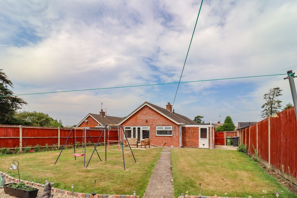 Property photo 2 of 19 4316483