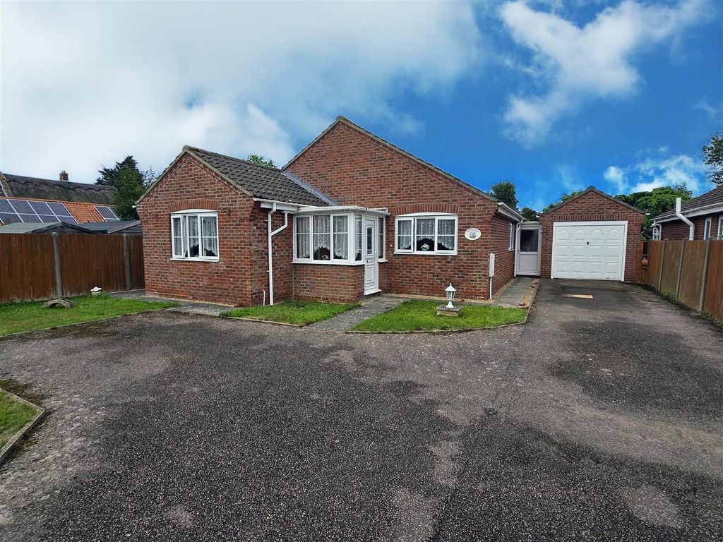 Property photo 1 of 18 Front