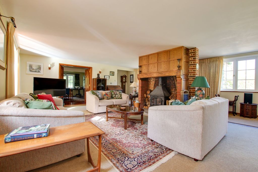 Property photo 2 of 14