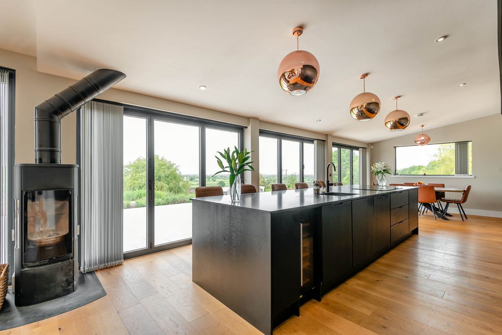 Additional image 4 of 5 bed detached house for saleDodington, Bristol BS37