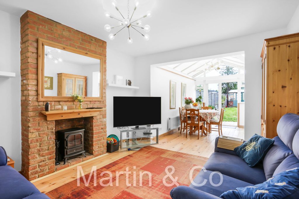 Property photo 2 of 23 1703858296 - 87 Ash Road, Sm3 - 13
