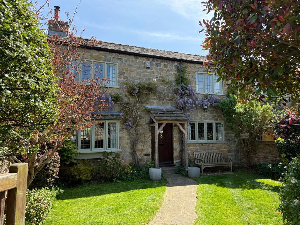 Property photo 1 of 35