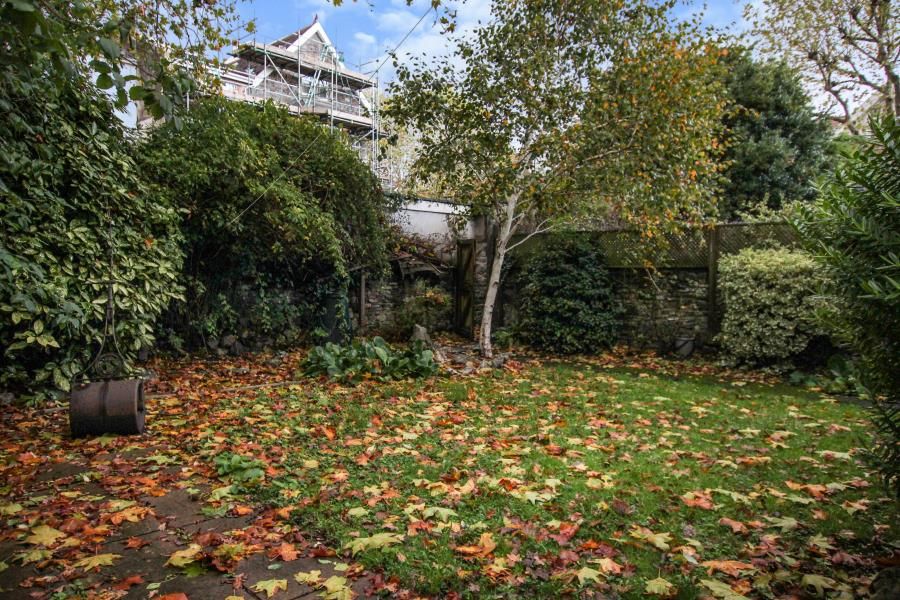 Property photo 2 of 5