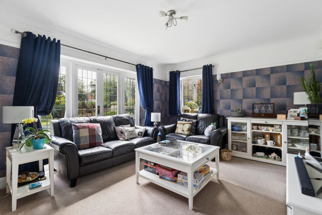 Property photo 3 of 19