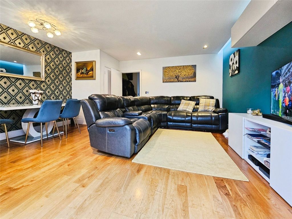 Property photo 2 of 20 Picture No. 08