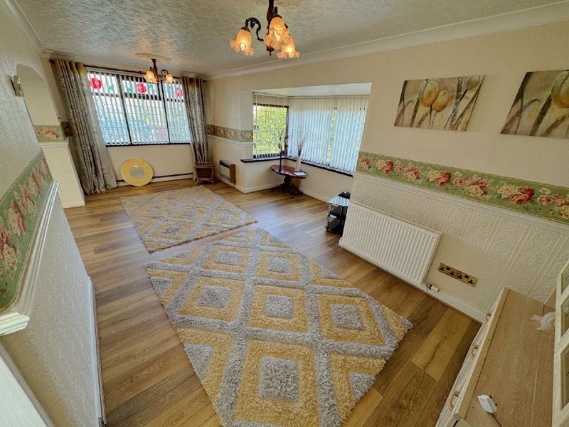 Property photo 2 of 48 Family Lounge