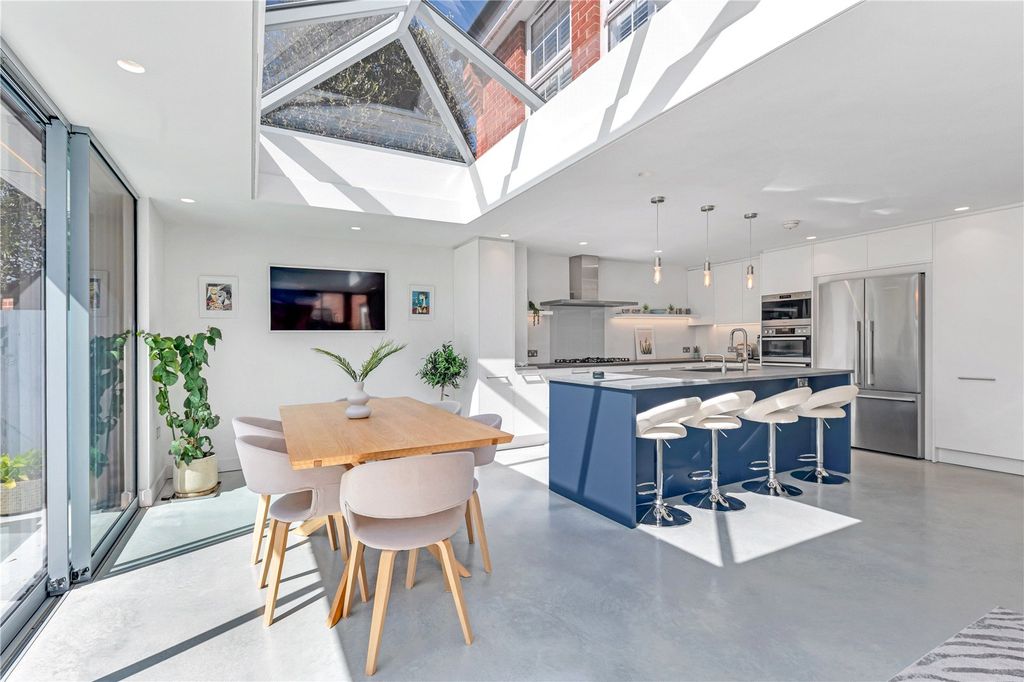 Property photo 3 of 24 Picture No. 08