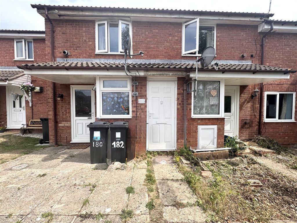 Property photo 1 of 6 External 2.Jpg