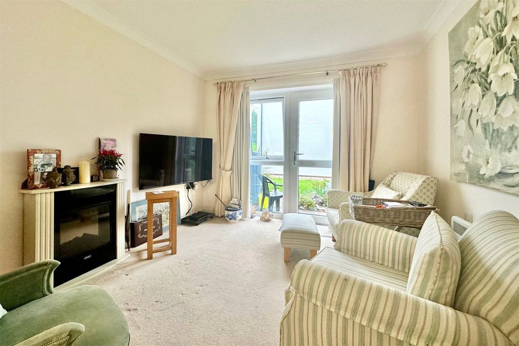 Property photo 3 of 16 3 - Picture No. 26