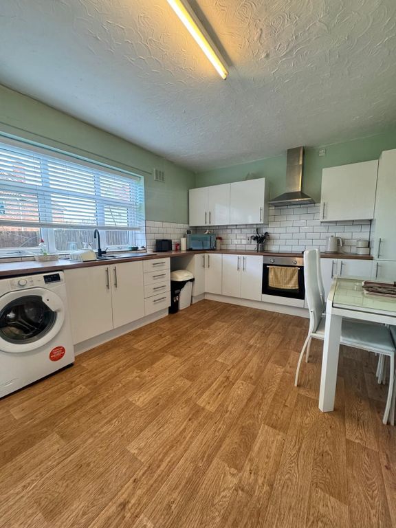 Property photo 3 of 9 Image