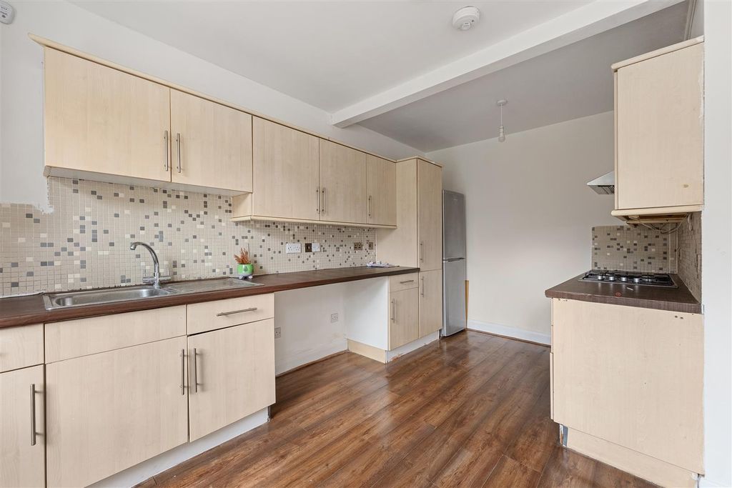 Property photo 3 of 12 094A3174.Jpg